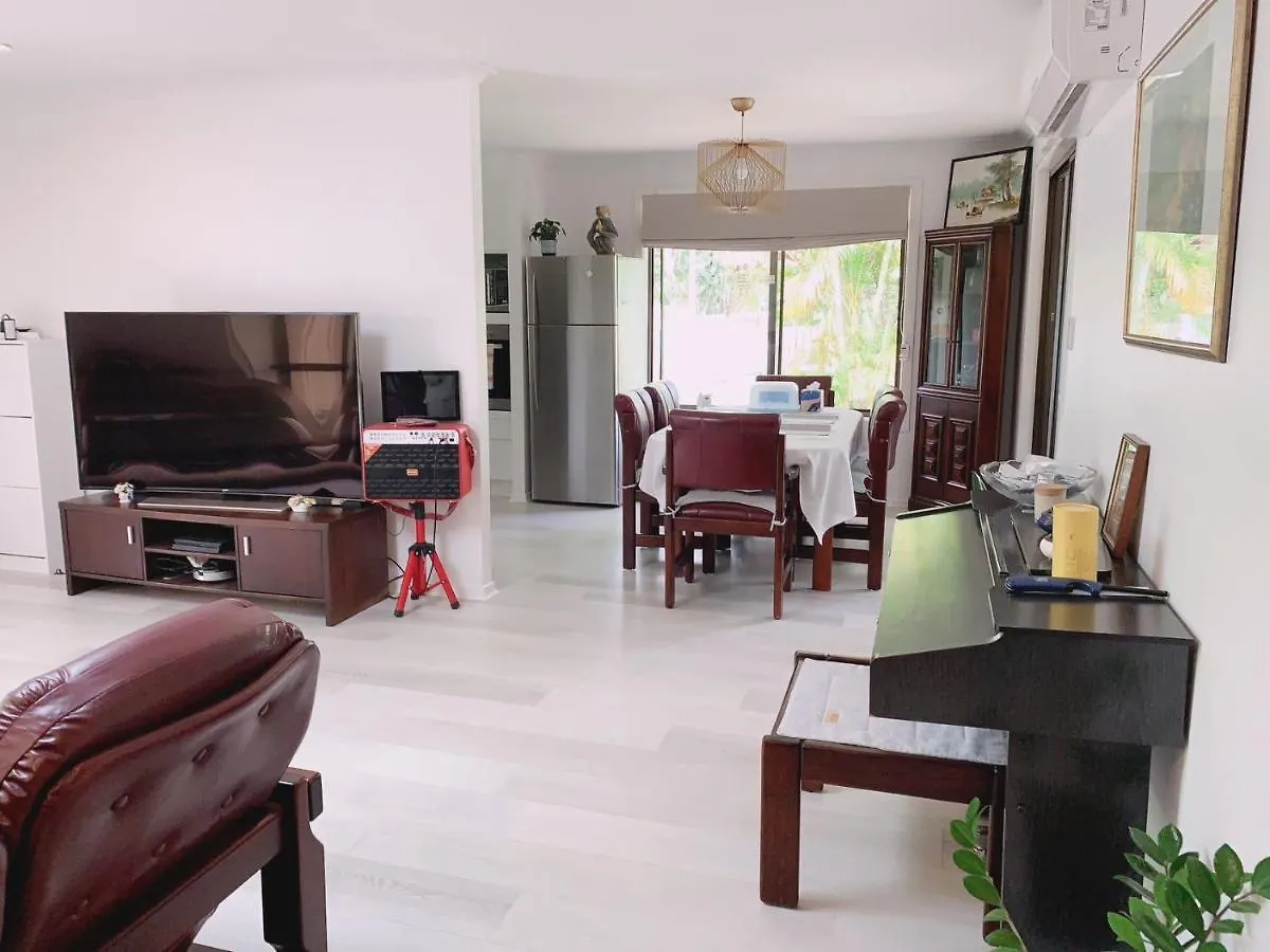 Home Away From Home- Gold Coast Homestay